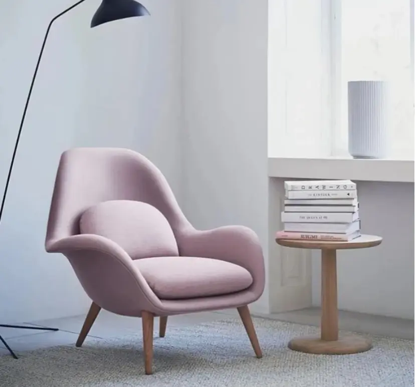 Fredericia Swoon Armchair And Footstool 05.webp